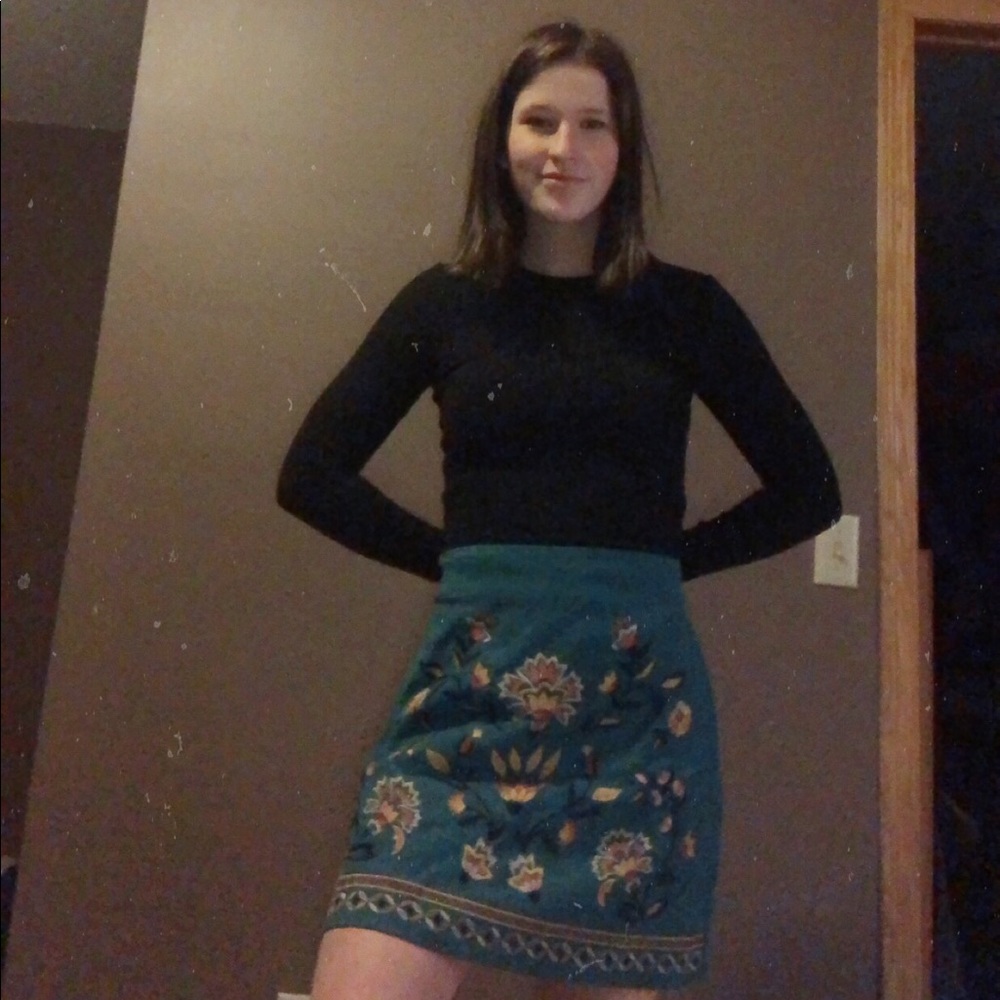 Green francesca’s patterned skirt